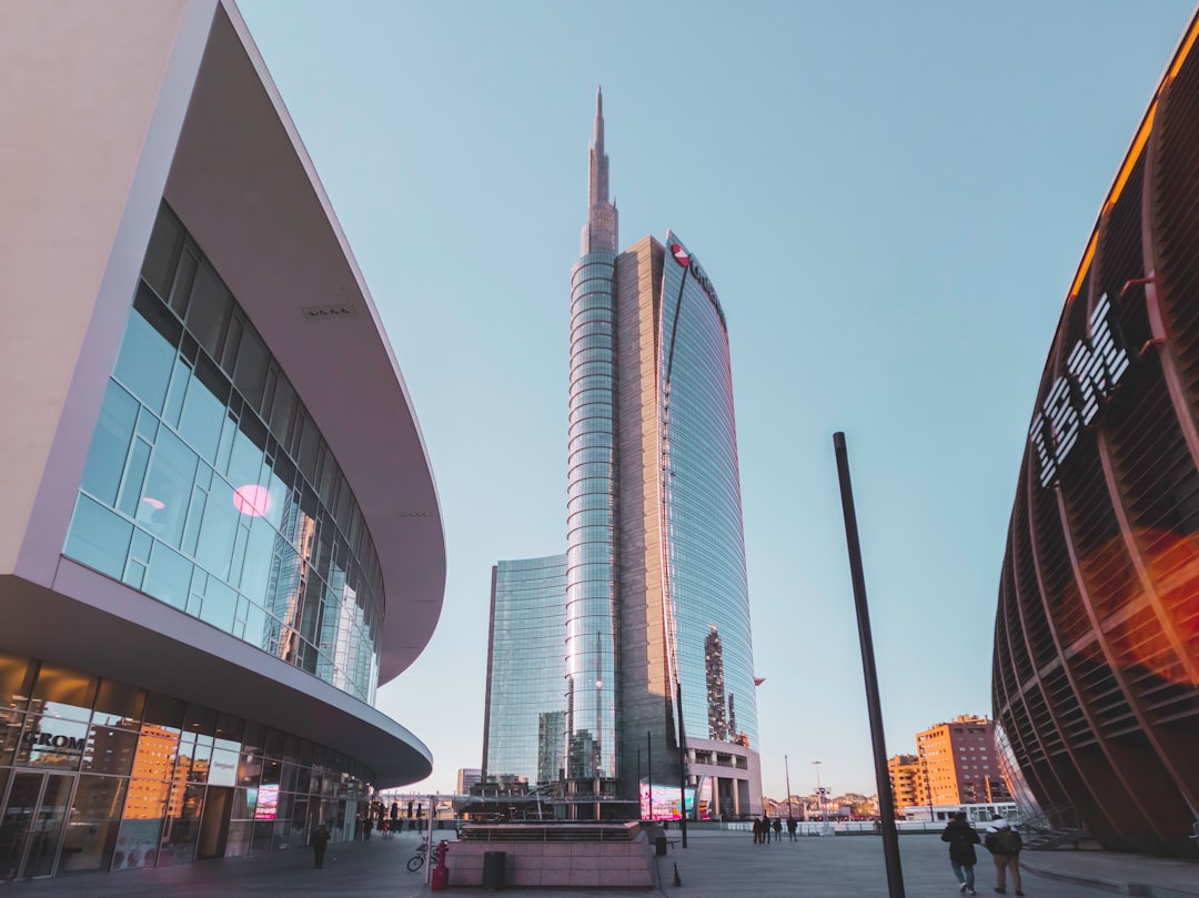 UniCredit Banca: Recensione Completa dei Servizi Digitali e Prodotti Bancari per Privati